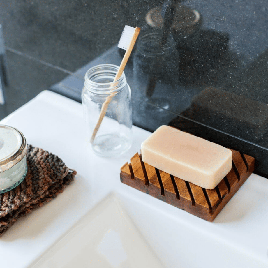 [little bit daily] Small Soap Keeper Upcycled Rim